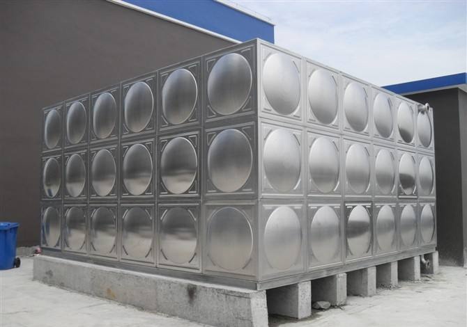 怎樣防止304不銹鋼水箱內(nèi)部水質(zhì)受到污染？